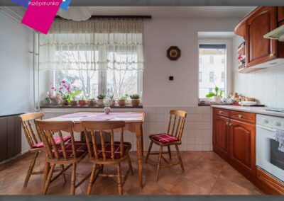 Jola Győr | Referencia
